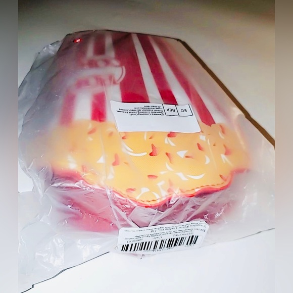 High Fashion Popcorn PU Leather Chain Crossbody Bag - NWOT. - Picture 11 of 14